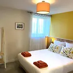 Grain D'orge Et Cornouiller Holiday home Bulson