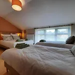 Holiday home Grain D'orge Et Cornouiller Bulson