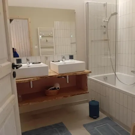 Grain D'orge Et Cornouiller *